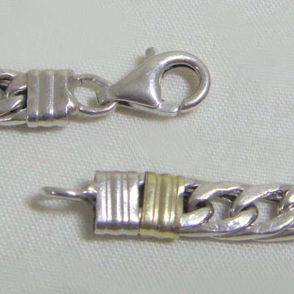 (n1081)Gargantilla de plata estilo Grumet hueco.